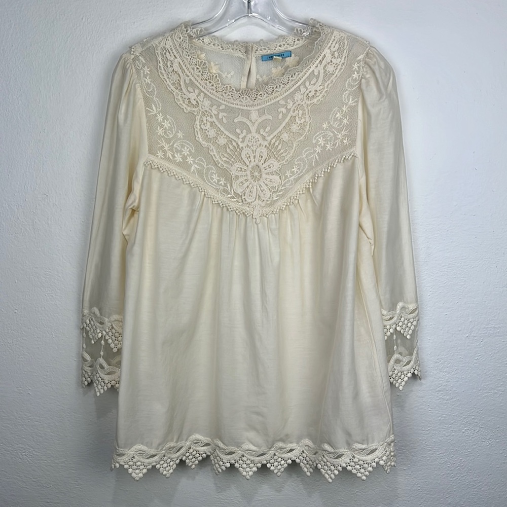 Leifnotes by Anthropologie Cottagecore Bohemian Lace Button Closure Pullover Top